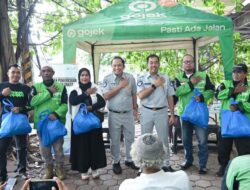 Jasa Raharja Sambangi Komunitas Ojol Rawa Buaya
