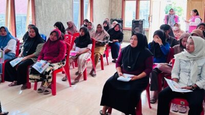 Kader Posyandu Desa Bale Dilatih Maksimalkan Buku KIA Lewat Metode Pendampingan Intensif